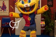 巴萨推出全新吉祥物：加泰罗尼亚本土小猫形象，名字就叫“Cat”