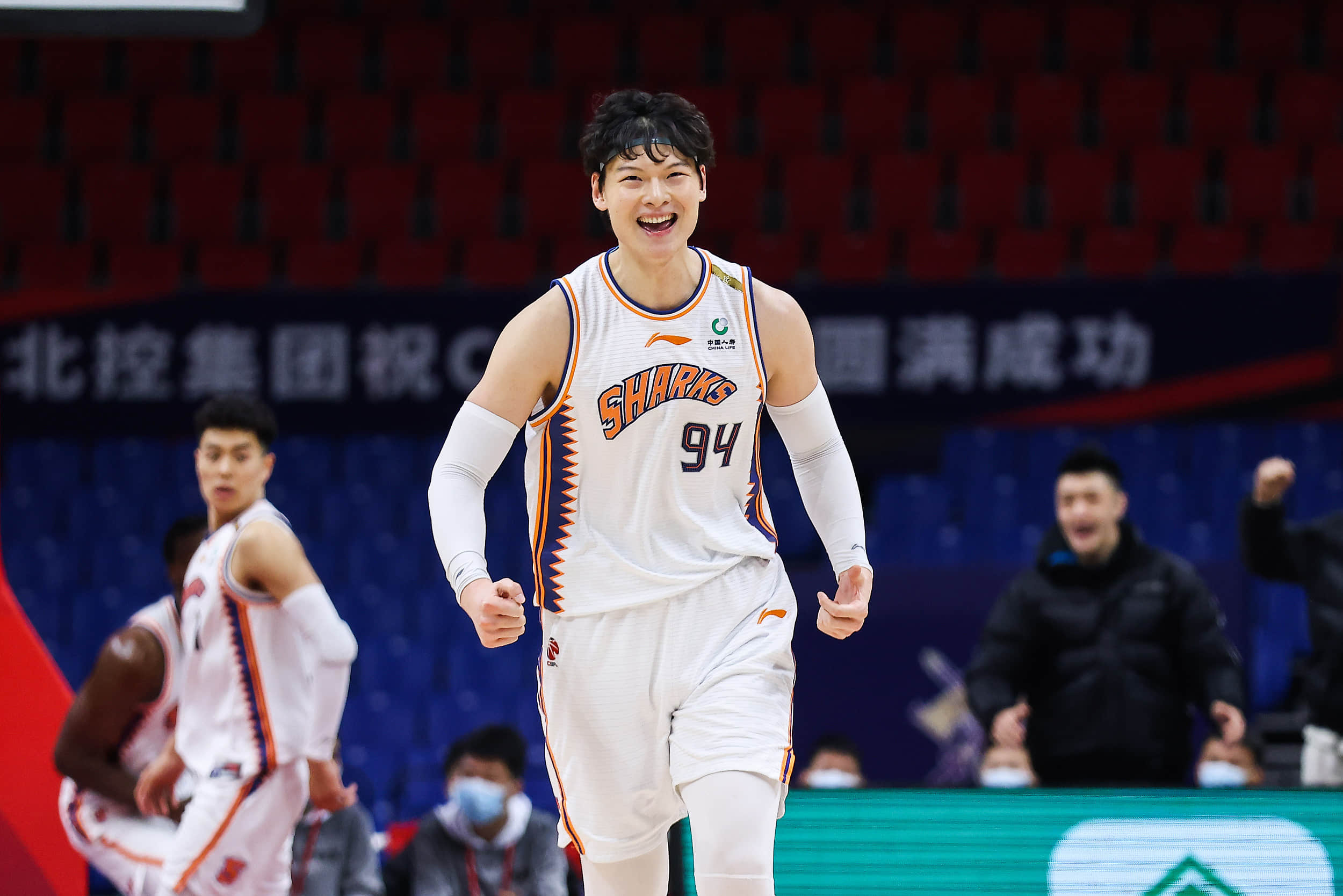 🔥上海男篮新赛季的三名外援确定：布莱克尼、沃特斯和D.J.威尔逊